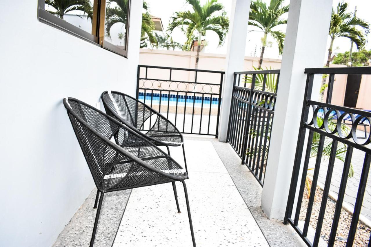 Dann Residence Ogbodjo Exterior foto